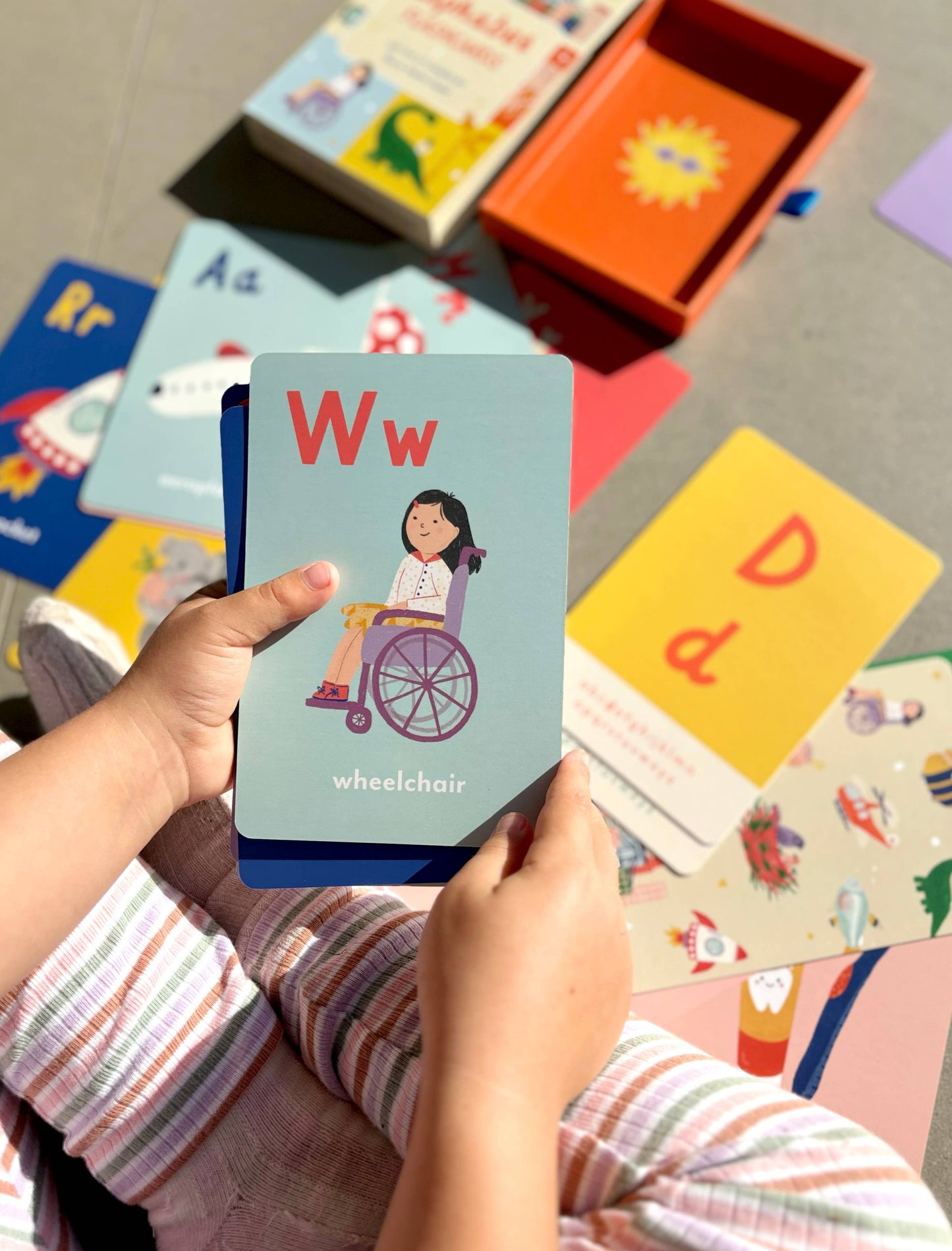 A-Z Illustrated Alphabet Flashcards - Kids Toys and Learning